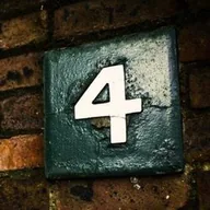 FourCoin (FOUR) token icon